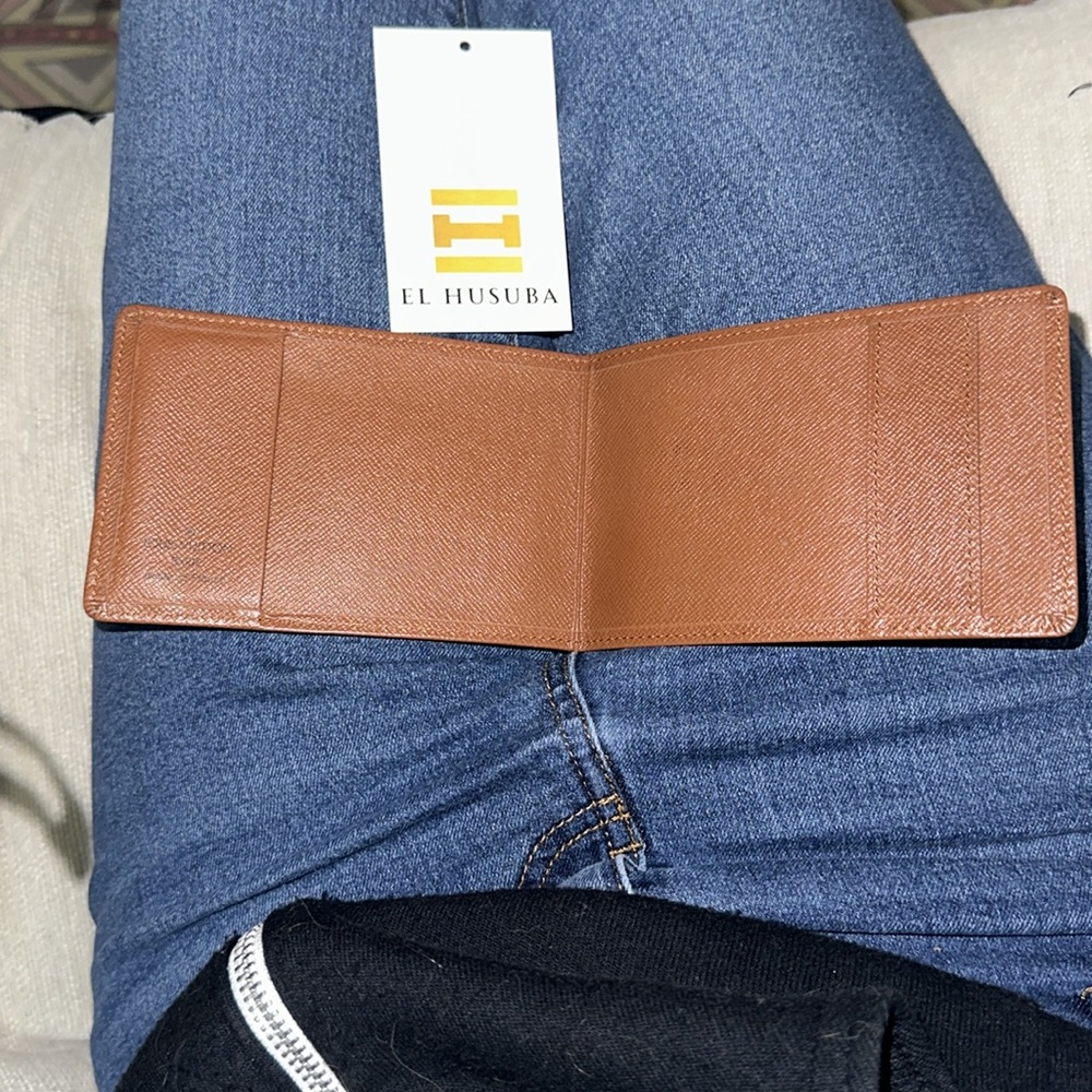 Louis Vuitton brown Taiga leather bifold - Picture 3 of 7
